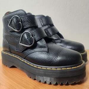 Dr. Martens Devon Heart Platform Boots Womens Size 11 Black Leather Ankle